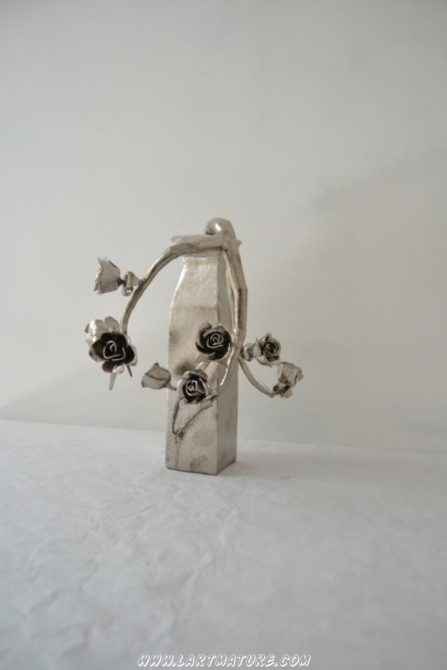 Arbre Rose branche de Mich Mao Arbre Rose branche - Sculpture de Mich Mao