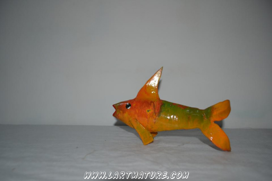 Petit Poisson sans Citron de Mich Mao Petit Poisson sans Citron - Sculpture de Mich Mao