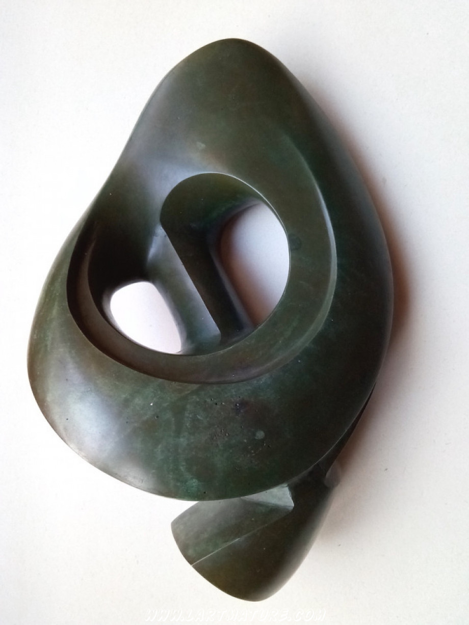 Corazon de Rémy Le Guillerm Corazon - Sculpture de Rémy Le Guillerm